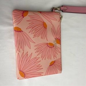 Wristlet